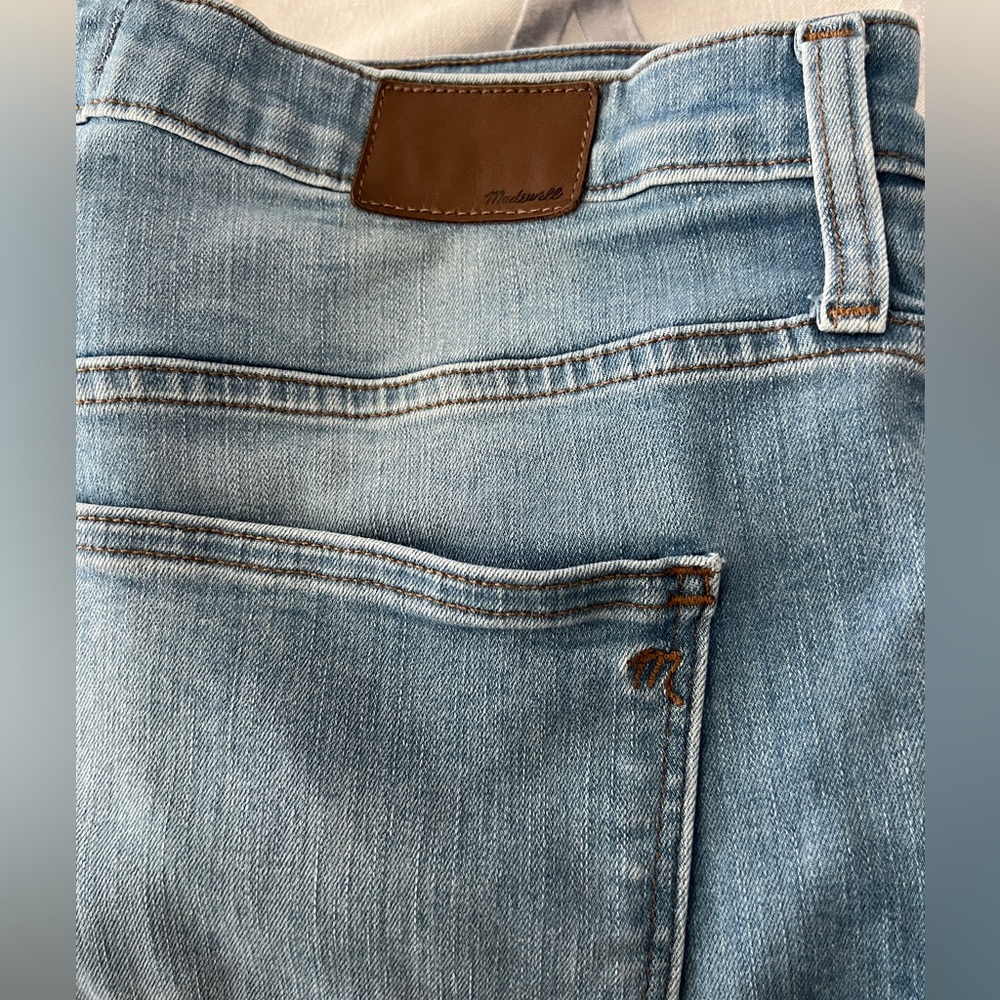 Madewell Cali-Demi Boot Jeans.  Size 32. EUC.  Light wash with stretch! - Picture 10 of 10